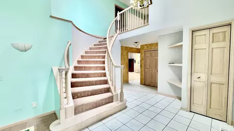Entry Way - 1750 Ashford Cir, Wheeling, IL 60090 photo 1 of 4