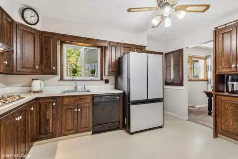 Kitchen - 11 N679 Win Haven Dr, Elgin, IL 60124 photo 1 of 2