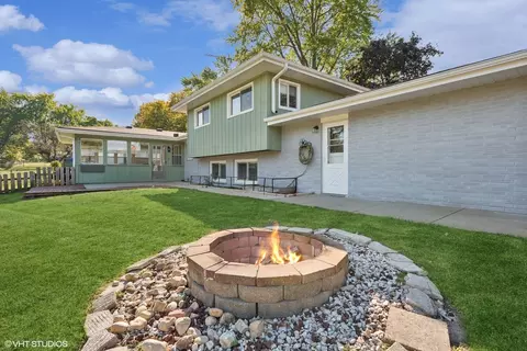 Exterior - 11 N679 Win Haven Dr, Elgin, IL 60124 photo 4 of 6