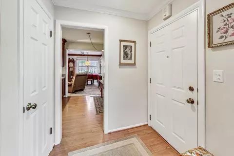 811 Wakeman Ave, Wheaton, IL 60187 photo 4