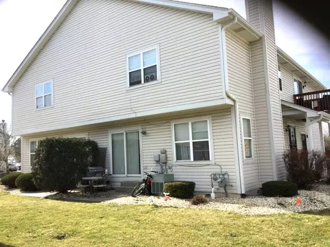 12235 Fairway Cir #C, Blue Island, IL 60406