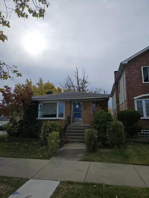 6101 W 64th St, Chicago, IL 60638
