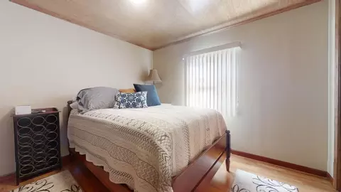 Bedroom - 2302 E Leverett Rd, Champaign, IL 61822 photo 3 of 4