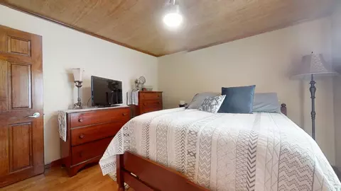 Bedroom - 2302 E Leverett Rd, Champaign, IL 61822 photo 4 of 4