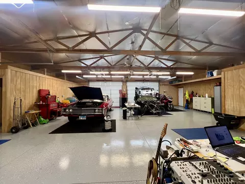 Exterior - 2302 E Leverett Rd, Champaign, IL 61822 photo 6 of 7