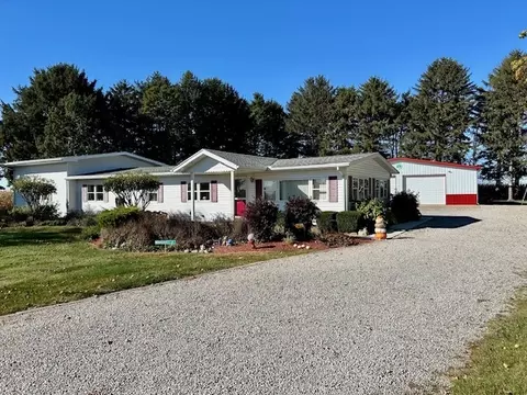 Exterior - 2302 E Leverett Rd, Champaign, IL 61822 photo 3 of 7
