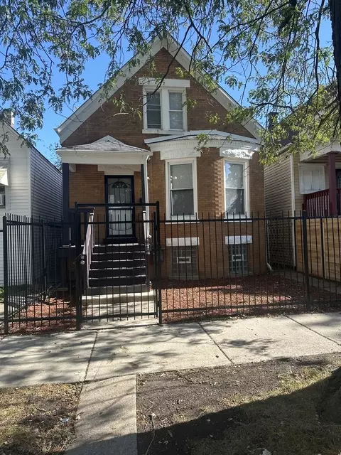 6809 S Wolcott Ave, Chicago, IL 60636