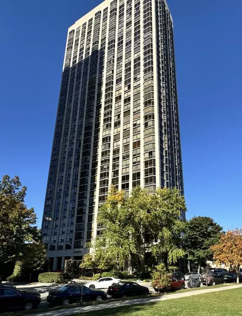2650 N Lakeview Ave #3908, Chicago, IL 60614