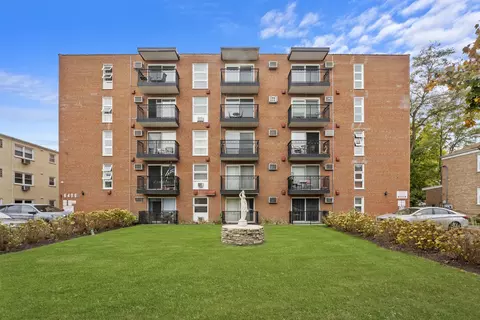 6490 N Northwest Hwy #3C, Chicago, IL 60631