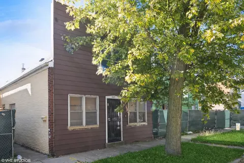 137 E 118th St, Chicago, IL 60628 photo 1