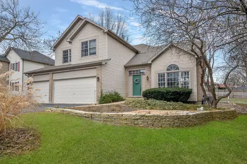 28 W482 Lester St, West Chicago, IL 60185