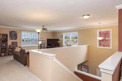 Entry Way - 2005 Danielle Cir, Eureka, IL 61530 photo 2 of 4