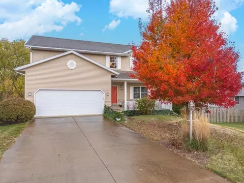 2005 Danielle Cir, Eureka, IL 61530