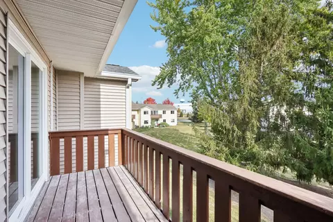 668 Thorntree Ct #B2, Bartlett, IL 60103 photo 6