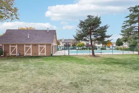 668 Thorntree Ct #B2, Bartlett, IL 60103 photo 28