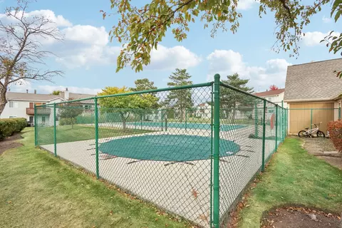 668 Thorntree Ct #B2, Bartlett, IL 60103 photo 33