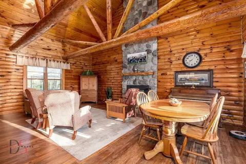 7920 Old Stage Rd, Morris, IL 60450 photo 10