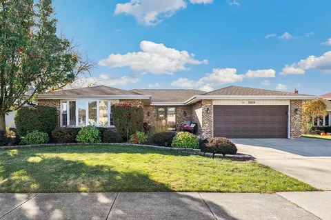 7609 Sycamore Dr, Orland Park, IL 60462