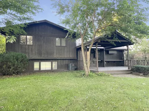 Exterior - 1951 185th St, Lansing, IL 60438 photo 5 of 7