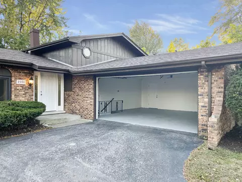 Exterior - 1951 185th St, Lansing, IL 60438 photo 7 of 7