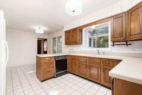Kitchen - 2640 Corinth Rd, Olympia Fields, IL 60461 photo 1 of 3