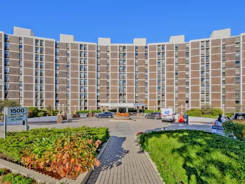 1500 Sheridan Rd #9B, Wilmette, IL 60091