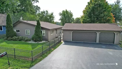 25437 W Richmond Ave, Antioch, IL 60002