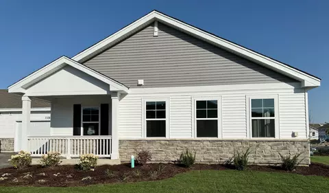 1108 Williamsburg St, Pingree Grove, IL 60140