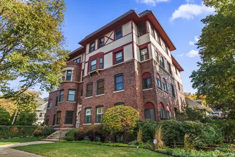 1005 Hinman Ave #4N, Evanston, IL 60202