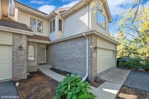 7001 Plymouth Ct, Tinley Park, IL 60477