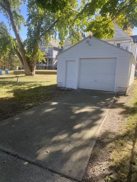 509 E Monroe St, Bloomington, IL 61701 photo 36