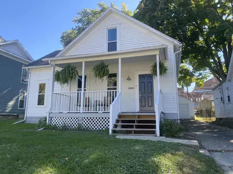 509 E Monroe St, Bloomington, IL 61701