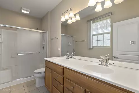 2816 Beacon Point Cir, Elgin, IL 60124 photo 14