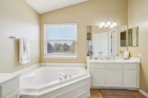 4220 Bunker Hill Dr, Algonquin, IL 60102 photo 44