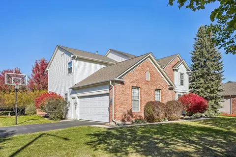 4220 Bunker Hill Dr, Algonquin, IL 60102 photo 2