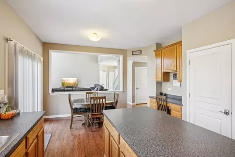 4220 Bunker Hill Dr, Algonquin, IL 60102 photo 18