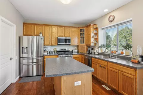4220 Bunker Hill Dr, Algonquin, IL 60102 photo 16