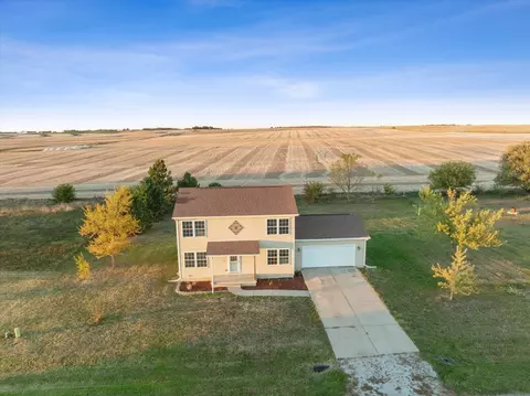 View/Area - 402 Travis Dr, Carlock, IL 61725 photo 9 of 9