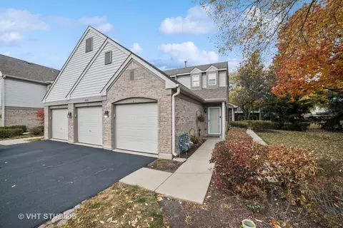 1700 Autumn Ave #A, Schaumburg, IL 60193
