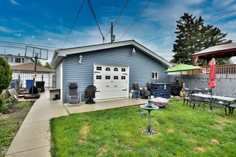 Exterior - 2533 N Newcastle Ave, Chicago, IL 60707 photo 2 of 3