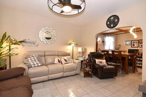 Living - 2533 N Newcastle Ave, Chicago, IL 60707 photo 1 of 4