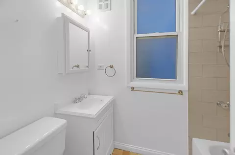 2902 N Woodard St, Chicago, IL 60618 photo 5