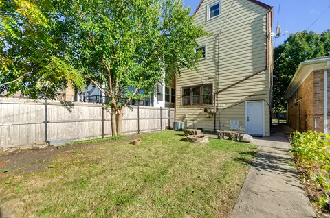 2902 N Woodard St, Chicago, IL 60618 photo 18