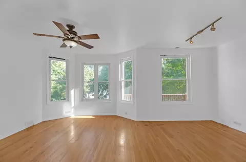 2902 N Woodard St, Chicago, IL 60618 photo 9
