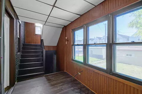 2902 N Woodard St, Chicago, IL 60618 photo 8