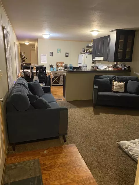 36 Cedar St, Minooka, IL 60447 photo 2