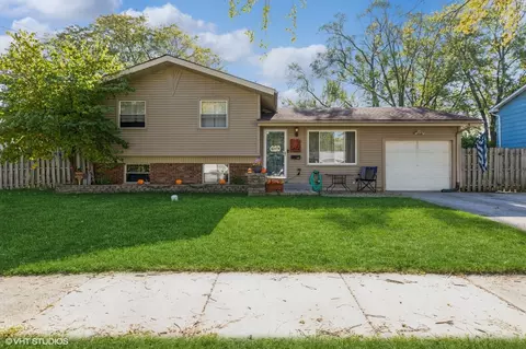 5101 Elmwood Rd, Oak Forest, IL 60452
