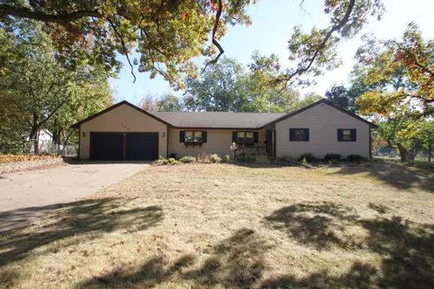 909 N Prospect St, Rockford, IL 61107