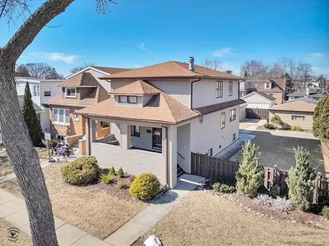 3222 Vernon Ave, Brookfield, IL 60513