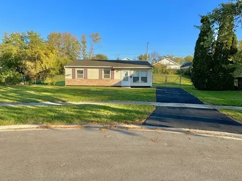 3710 Cottonwood Ct, Hazel Crest, IL 60429
